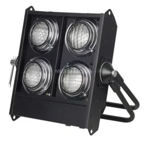 Showtec Stageblinder 4 x 650W (actif)